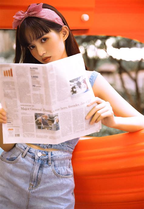 GOAT效应？贝蒂斯24小时发47动态欢迎安东尼数万名球迷街头狂欢